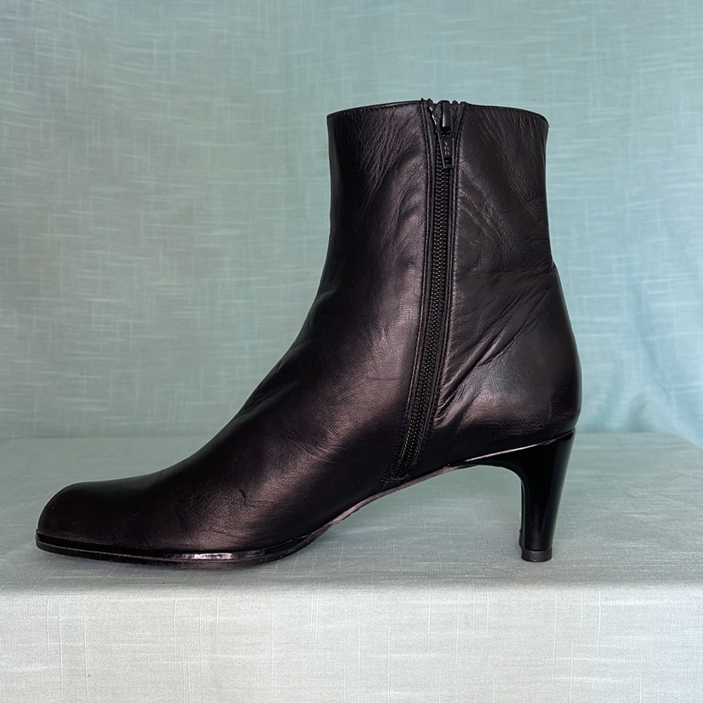 Stuart Weitzman | Heeled Booties | Leather | Size… - image 8